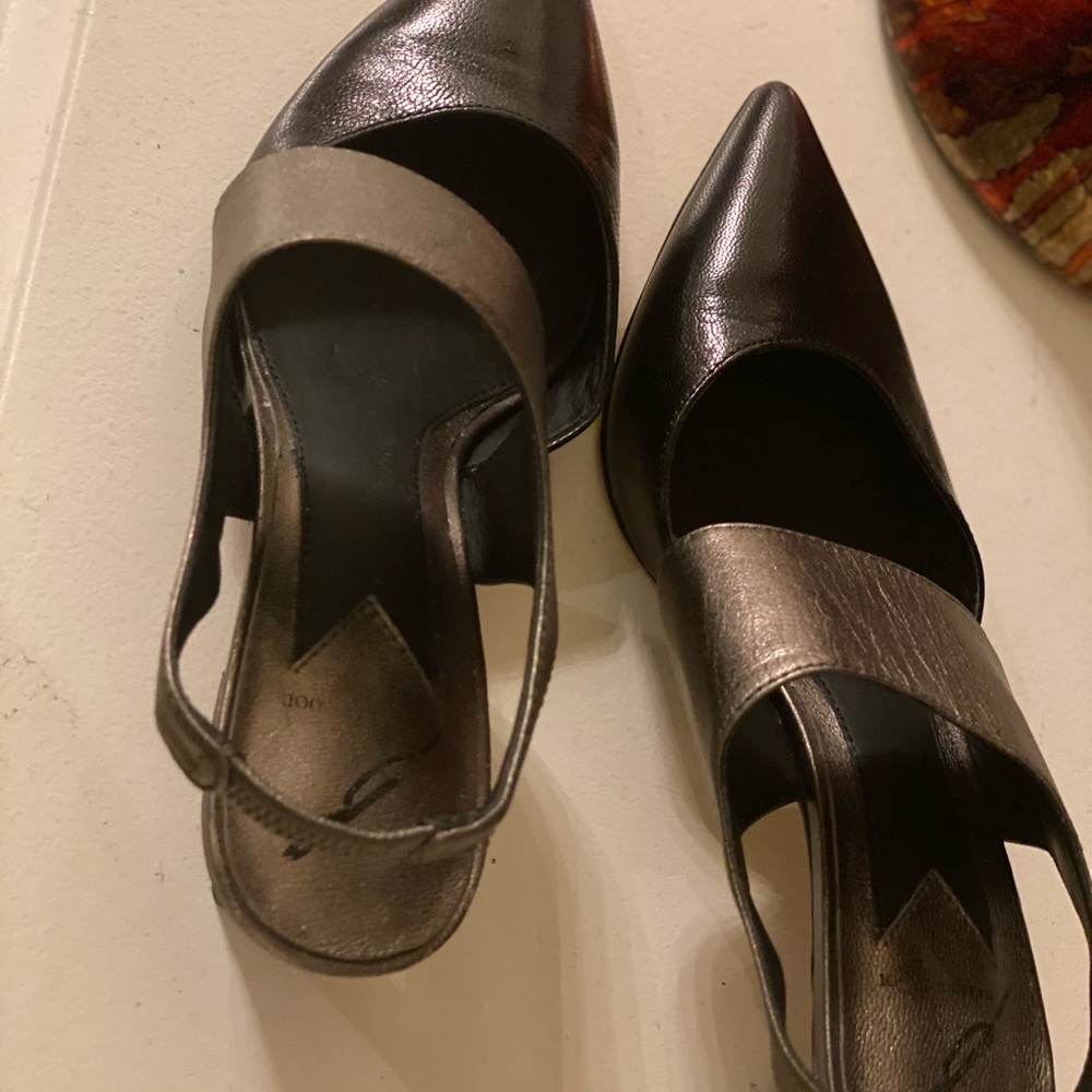 Heels - Picture 4 of 9